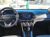 Hyundai Elantra 2020 года за 8 500 000 тг. в Астана – фото 2