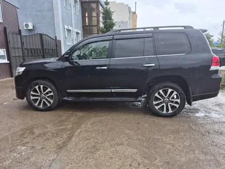 Toyota Land Cruiser 2016 года за 27 000 000 тг. в Уральск – фото 3