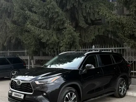 Toyota Highlander 2023 года за 24 500 000 тг. в Алматы – фото 2