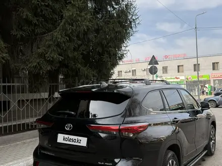 Toyota Highlander 2023 года за 24 500 000 тг. в Алматы – фото 11