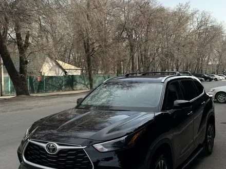 Toyota Highlander 2023 года за 24 500 000 тг. в Алматы – фото 13