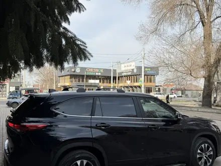 Toyota Highlander 2023 года за 24 500 000 тг. в Алматы – фото 23