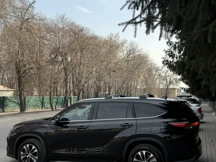Toyota Highlander 2023 года за 24 500 000 тг. в Алматы – фото 25