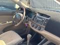 Toyota Camry 2003 годаүшін4 400 000 тг. в Актобе – фото 6