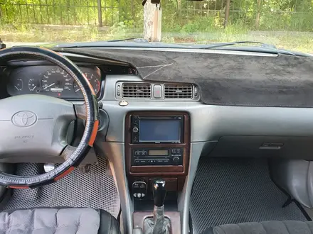 Toyota Camry 2000 года за 3 100 000 тг. в Усть-Каменогорск – фото 17