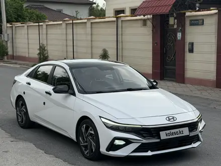 Hyundai Elantra 2023 года за 7 800 000 тг. в Шымкент – фото 4