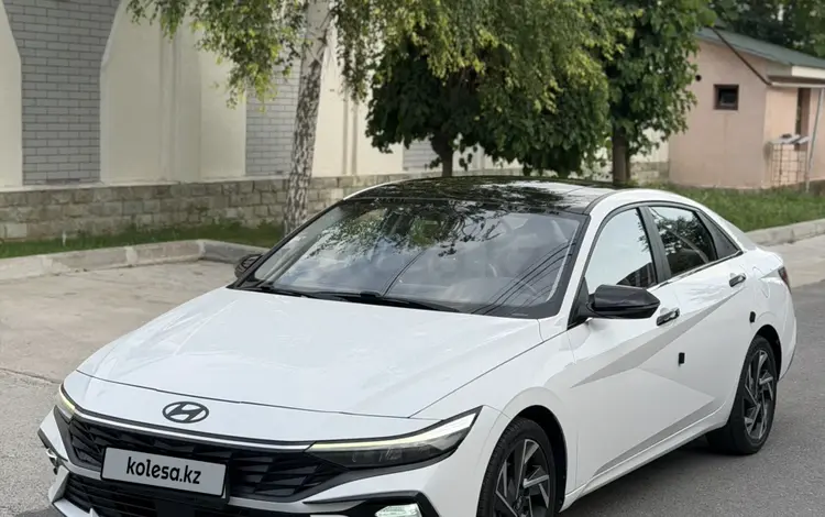 Hyundai Elantra 2023 года за 7 800 000 тг. в Шымкент