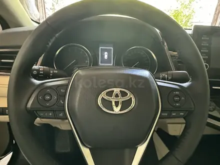 Toyota Camry 2023 года за 15 600 000 тг. в Атырау – фото 39