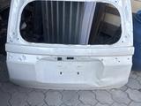 Дверь багажника Toyota Land Cruiser Prado J250 за 120 000 тг. в Караганда