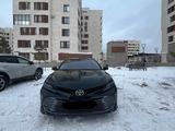 Toyota Camry 2019 года за 13 900 000 тг. в Астана