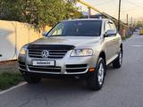 Volkswagen Touareg 2004 года за 6 550 000 тг. в Алматы – фото 5