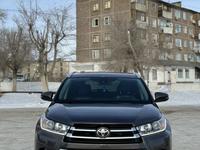 Toyota Highlander 2019 годаfor19 700 000 тг. в Алматы