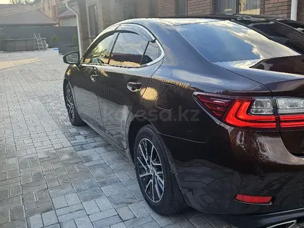 Lexus ES 250 2015 года за 13 500 000 тг. в Алматы – фото 8