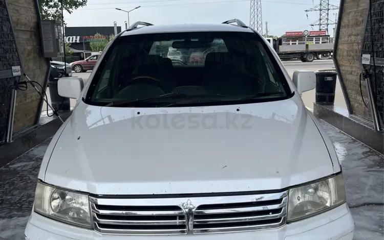 Mitsubishi Chariot 2000 года за 1 500 000 тг. в Алматы