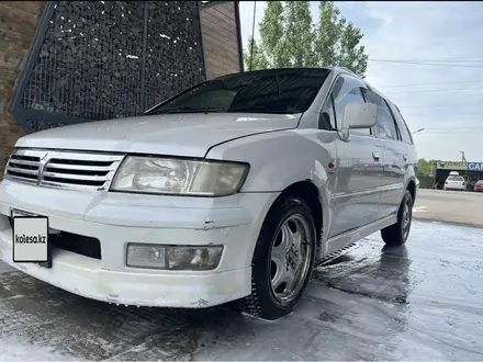 Mitsubishi Chariot 2000 года за 1 500 000 тг. в Алматы – фото 3