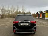 Mitsubishi Outlander 2015 года за 8 900 000 тг. в Усть-Каменогорск – фото 2