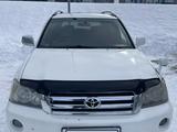 Toyota Kluger 2005 годаfor4 500 000 тг. в Алматы – фото 4