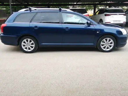 Toyota Avensis 2003 года за 4 500 000 тг. в Актобе – фото 4