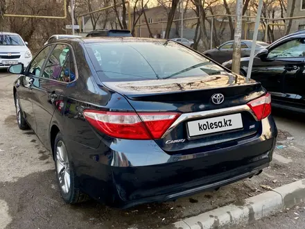 Toyota Camry 2016 года за 9 900 000 тг. в Алматы – фото 15