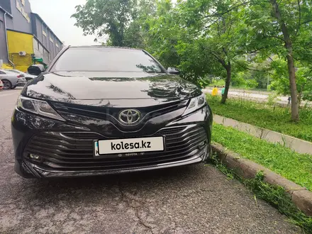 Toyota Camry 2020 года за 13 800 000 тг. в Алматы – фото 42