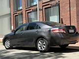 Toyota Camry 2011 года за 4 100 000 тг. в Уральск – фото 3