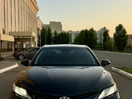 Toyota Camry 2021 года за 16 500 000 тг. в Уральск – фото 12