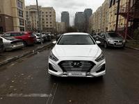 Hyundai Sonata 2017 года за 9 500 000 тг. в Астана