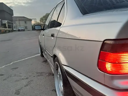 BMW 325 1995 годаүшін2 850 000 тг. в Алматы – фото 8