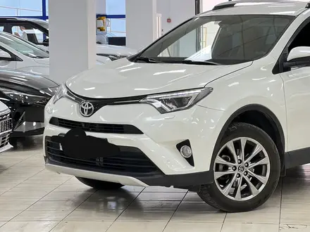 Toyota RAV4 2017 года за 12 000 000 тг. в Шымкент – фото 2