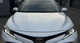 Toyota Camry 2018 года за 11 200 000 тг. в Алматы – фото 3