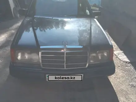 Mercedes-Benz E 200 1992 года за 1 400 000 тг. в Талдыкорган – фото 2