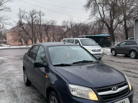 ВАЗ (Lada) Granta 2190 2013 года за 2 900 000 тг. в Караганда – фото 2