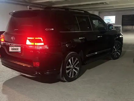 Toyota Land Cruiser 2018 года за 40 000 000 тг. в Караганда – фото 2