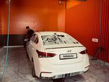 Hyundai Solaris 2016 года за 3 000 000 тг. в Атырау – фото 3