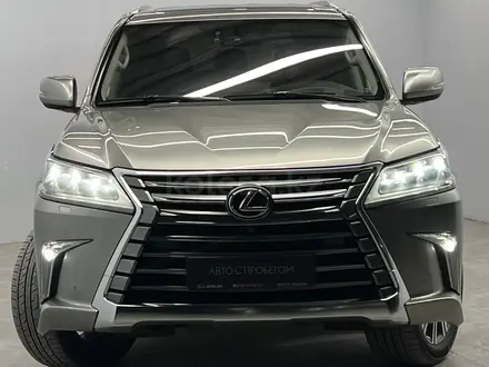 Lexus LX 570 2018 года за 40 500 000 тг. в Алматы – фото 2