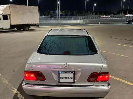 Mercedes-Benz E 55 AMG 1996 года за 3 500 000 тг. в Алматы – фото 3