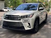 Toyota Highlander 2018 годаfor12 900 000 тг. в Алматы