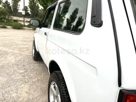 ВАЗ (Lada) Lada 2121 2014 года за 3 350 000 тг. в Алматы – фото 15