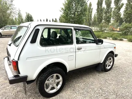 ВАЗ (Lada) Lada 2121 2014 года за 3 350 000 тг. в Алматы – фото 8