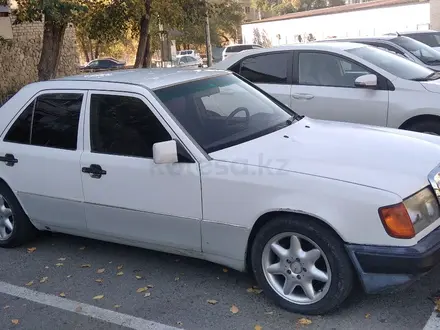 Mercedes-Benz E 230 1991 года за 1 000 000 тг. в Талдыкорган