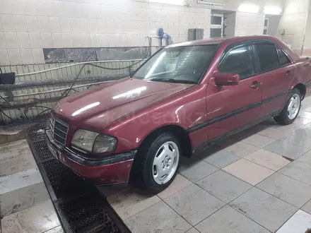 Mercedes-Benz C 180 1993 года за 1 600 000 тг. в Астана – фото 5