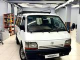 Toyota Hiace 1992 года за 2 000 000 тг. в Алматы