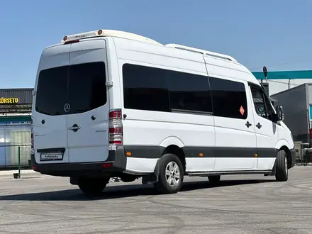 Mercedes-Benz Sprinter 2015 года за 18 500 000 тг. в Алматы – фото 3