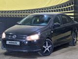 Volkswagen Polo 2014 года за 4 590 000 тг. в Актобе