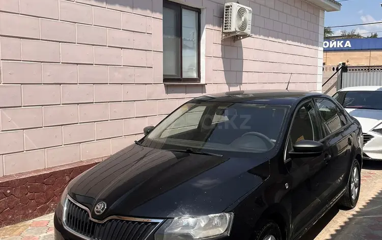 Skoda Rapid 2015 года за 3 300 000 тг. в Атырау