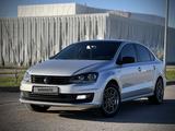 Volkswagen Polo 2015 года за 5 900 000 тг. в Шымкент