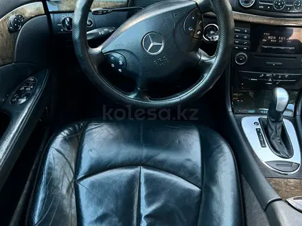 Mercedes-Benz E 320 2004 года за 5 600 000 тг. в Шымкент – фото 12