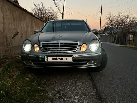 Mercedes-Benz E 320 2004 года за 5 600 000 тг. в Шымкент – фото 18