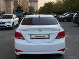 Hyundai Solaris 2015 года за 6 700 000 тг. в Шымкент – фото 3