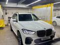 BMW X5 2022 года за 41 000 000 тг. в Астана – фото 2